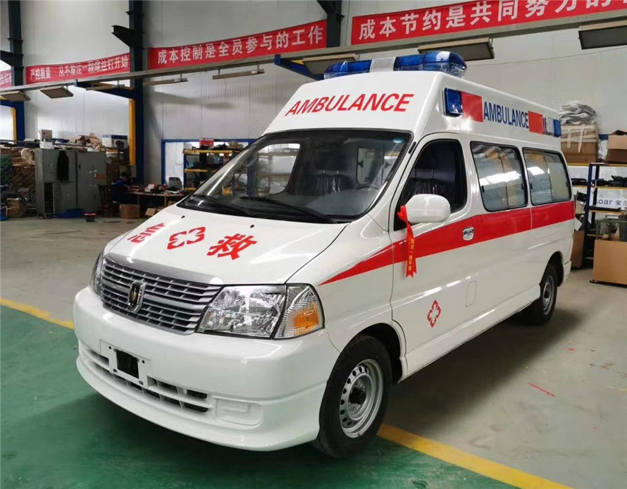 國六金杯新快運高頂救護(hù)車