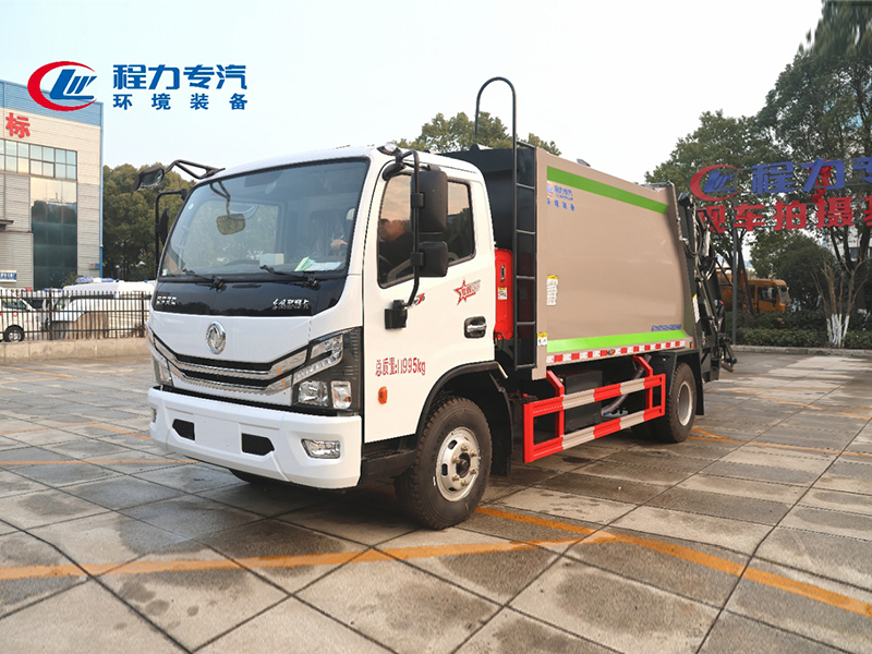 大多利卡9.5方壓縮垃圾車(chē)