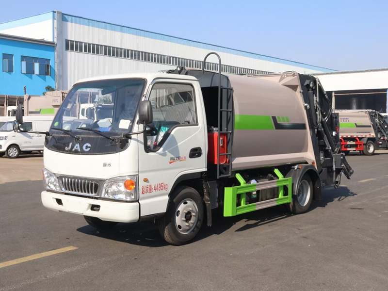 江淮康鈴5.8方藍(lán)牌壓縮垃圾車(chē)