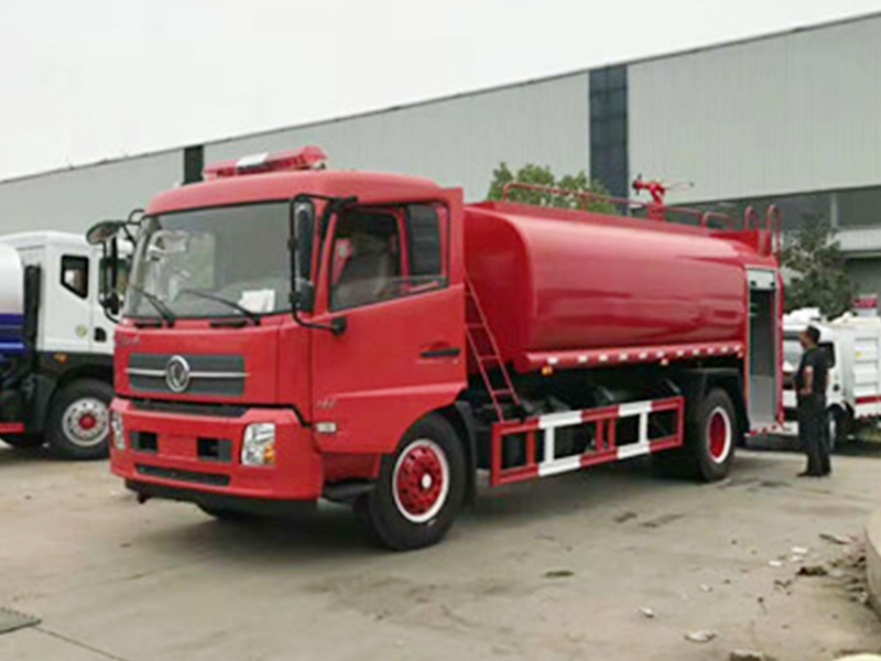 東風(fēng)天錦10噸消防灑水車
