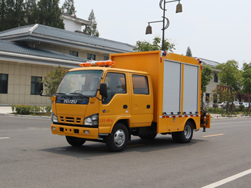 CLW5045XXHQ6五十鈴帶吊救險(xiǎn)車